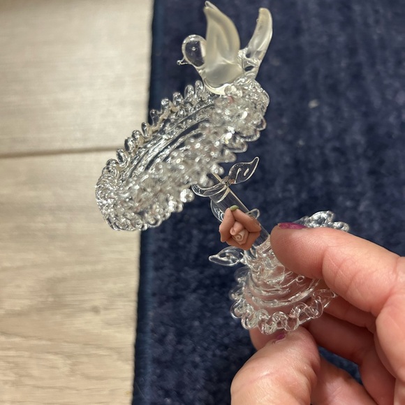 Glass Bird on Birdbath w/ Pink Rose No chips/cracks very Good Condition - Picture 2 of 7